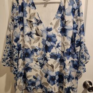 Floral Blue and White Women's Top